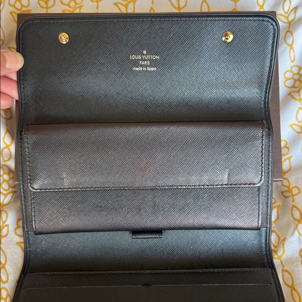 Louis Vuitton Mini Lin Porte-Tresor International Wallet - Picture 3 of 6